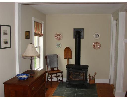 445 Parker Head Road Phippsburg, ME 04562 - Photo 11 of 15 Living Room.
