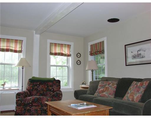 445 Parker Head Road Phippsburg, ME 04562 - Photo 10 of 15 Living Room.