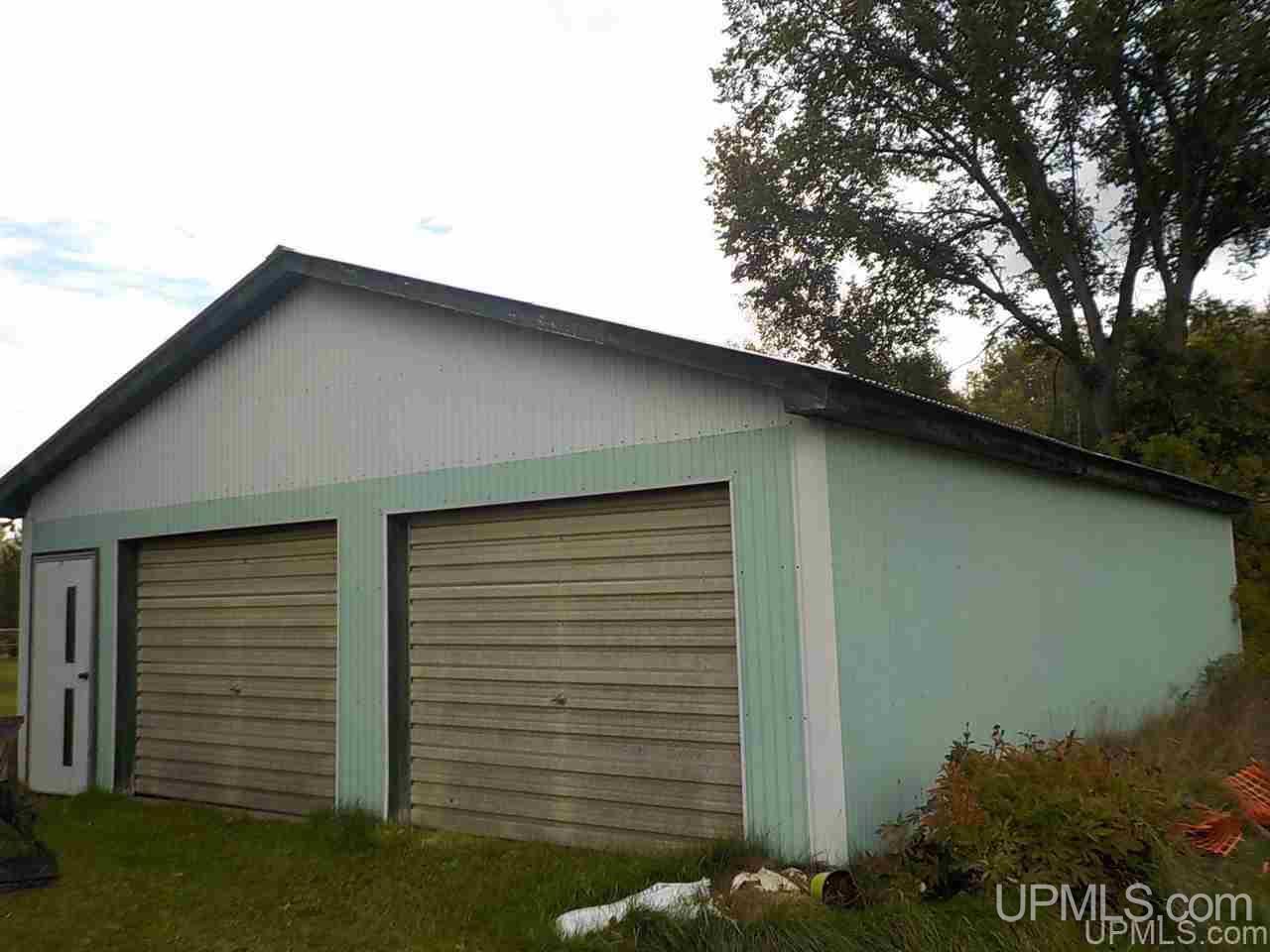 105 Park City Road Amasa, MI 49903 - Photo 6 of 33