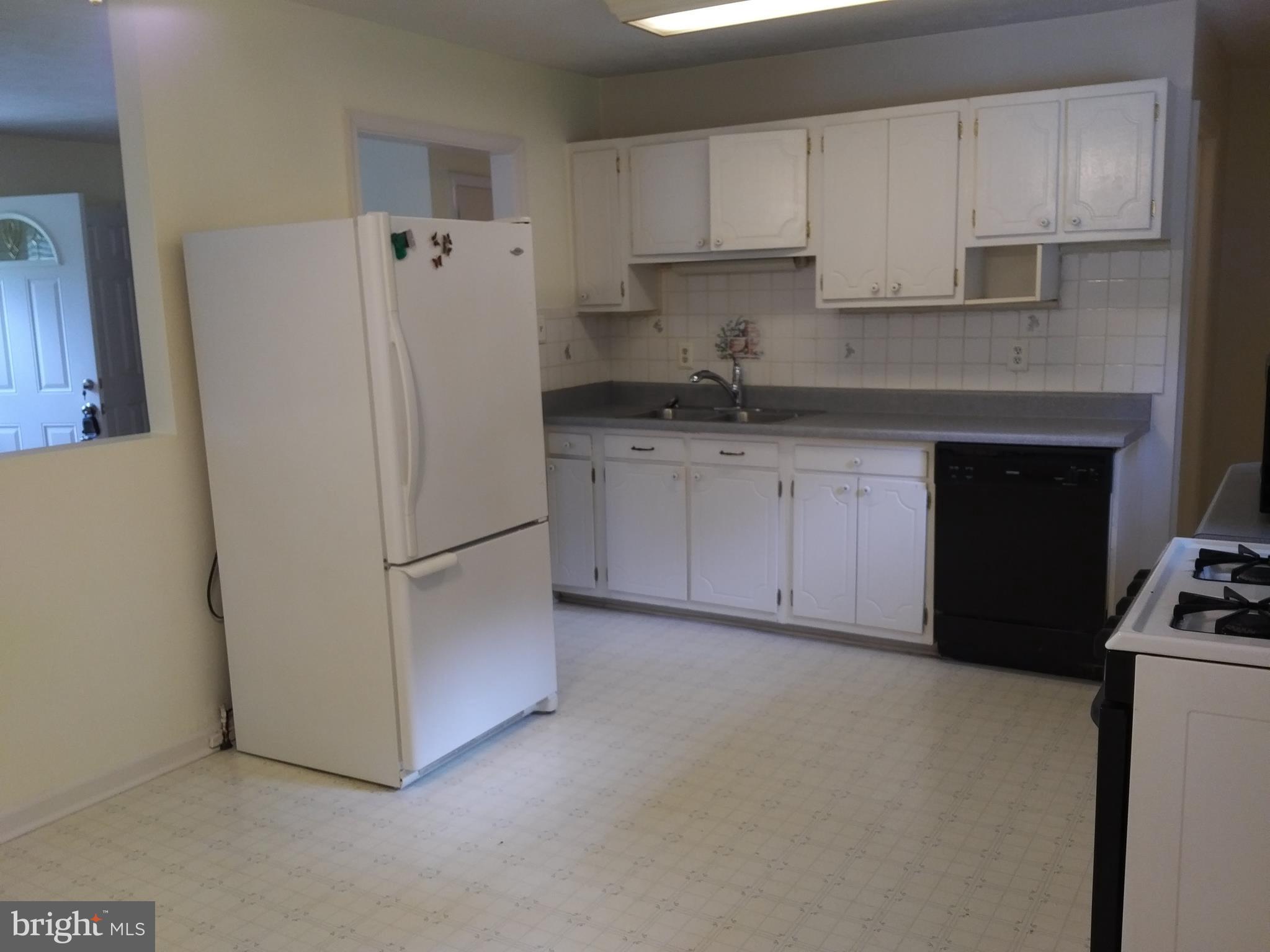 9632 Leavells Road Fredericksburg, VA 22407 - Photo 8 of 17 Kitchen