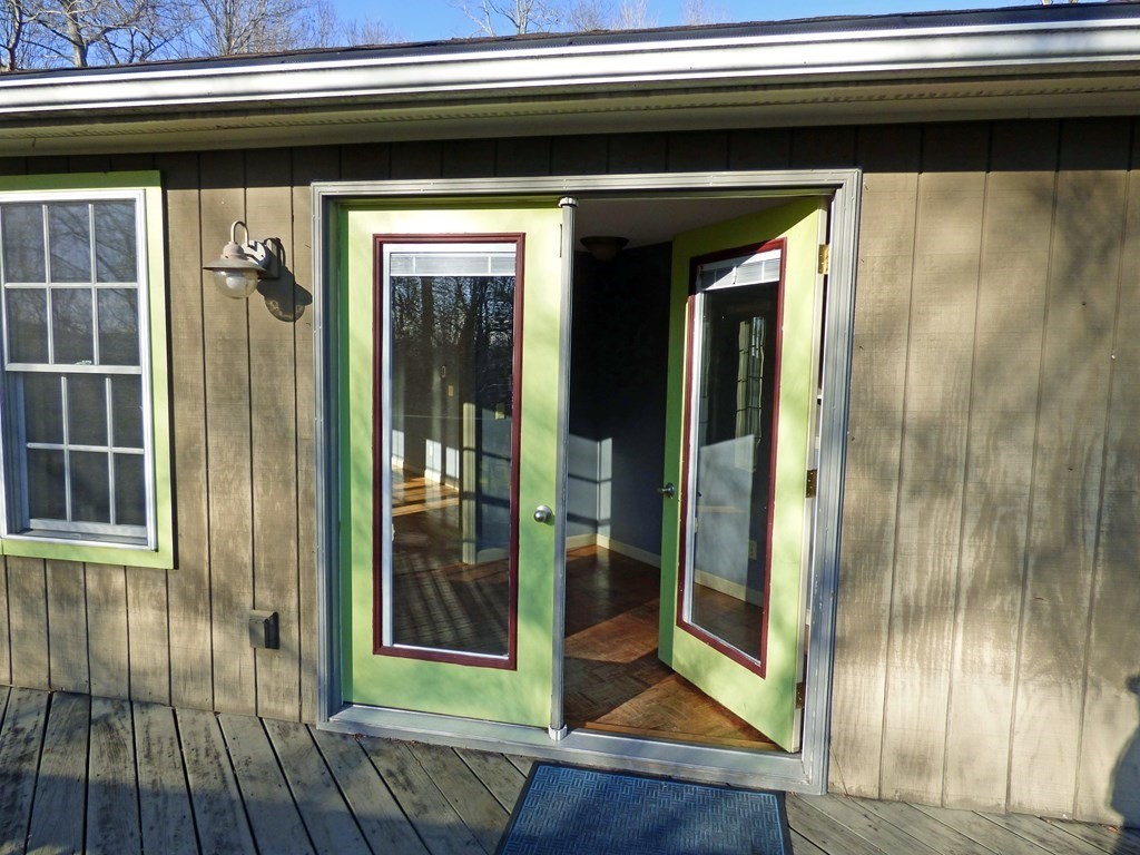 29 Greenfield Road Montague, MA 01351 - Photo 4 of 38 Gallery Image 4