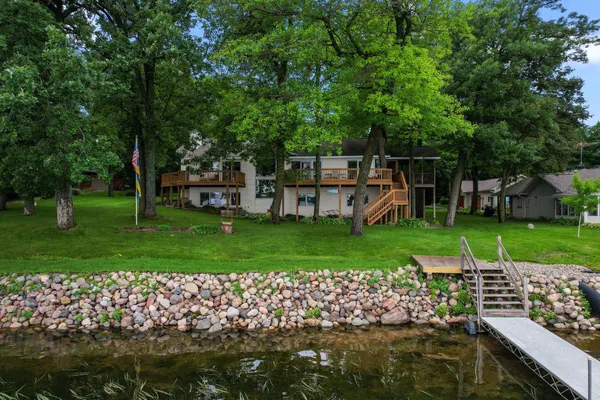 $1,350,000 | 11274 Hoyer Avenue Northwest, Annandale, MN 55302