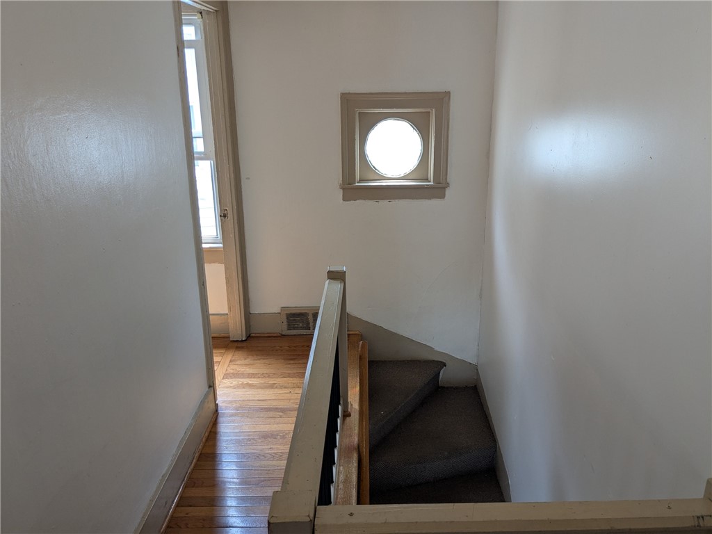 175 Field Street Rochester, NY 14620 - Photo 11 of 20