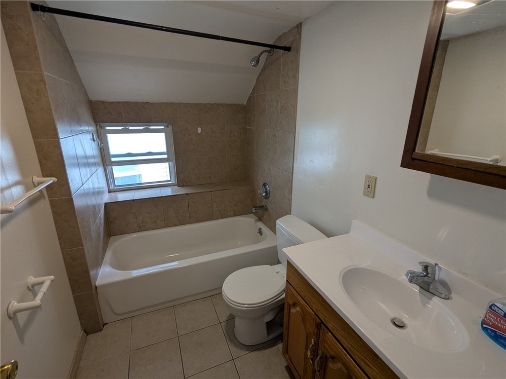 175 Field Street Rochester, NY 14620 - Photo 15 of 20