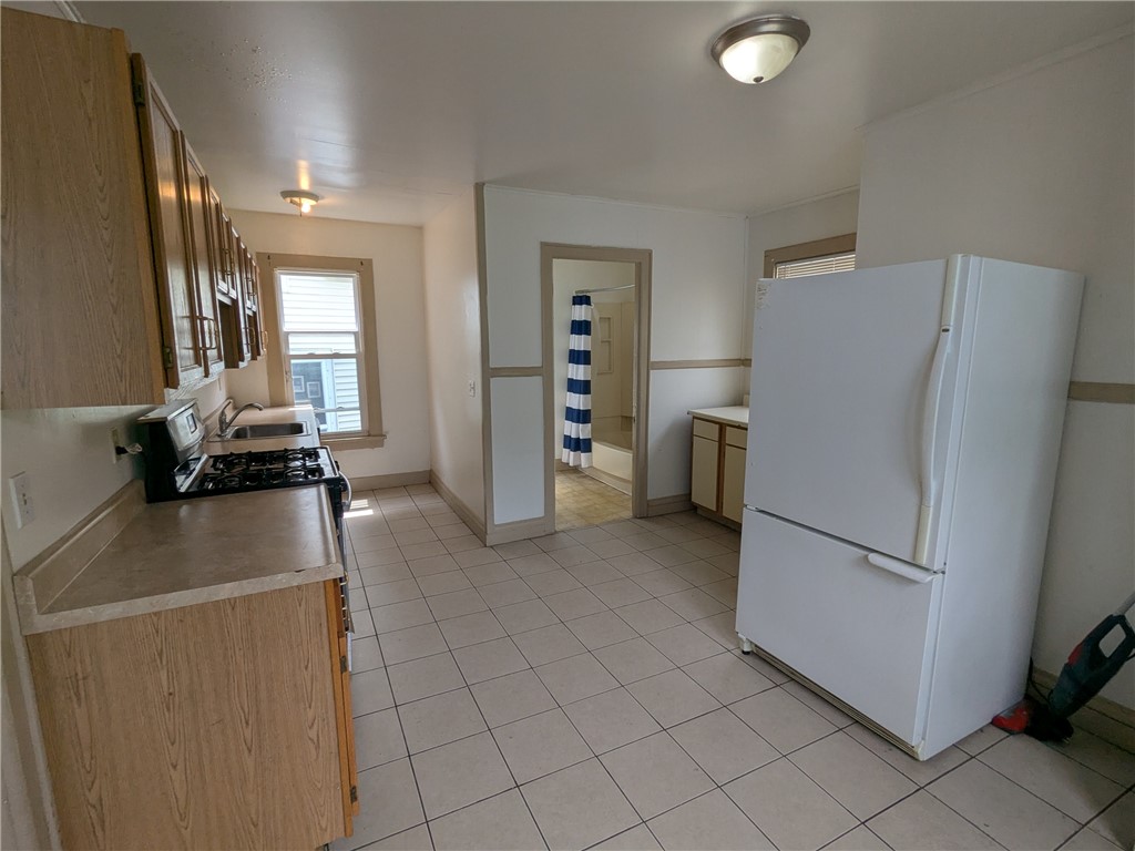 175 Field Street Rochester, NY 14620 - Photo 8 of 20