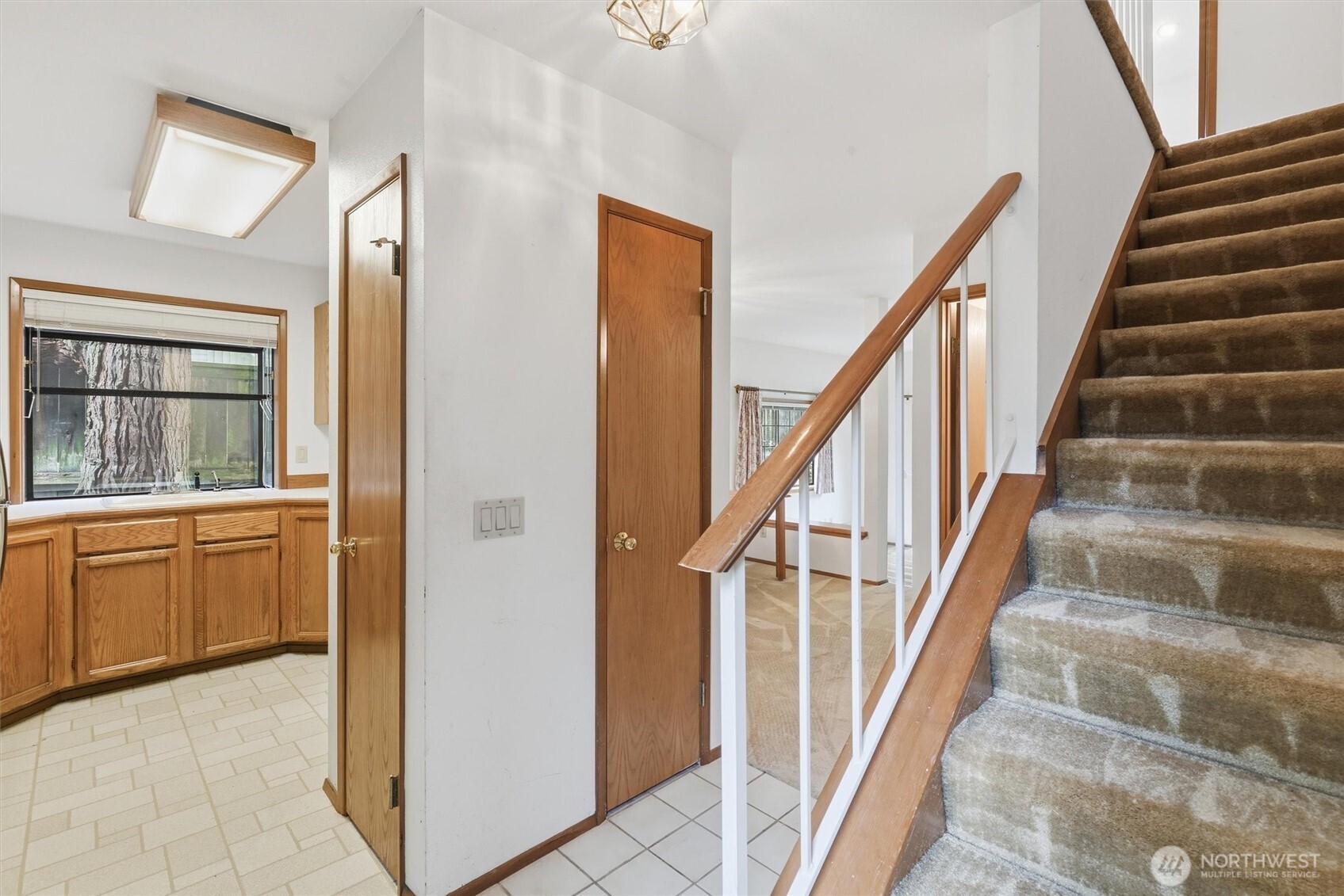 1572 Northeast 177th Street, Unit B10 Seattle, WA 98155 - Photo 16 of 27