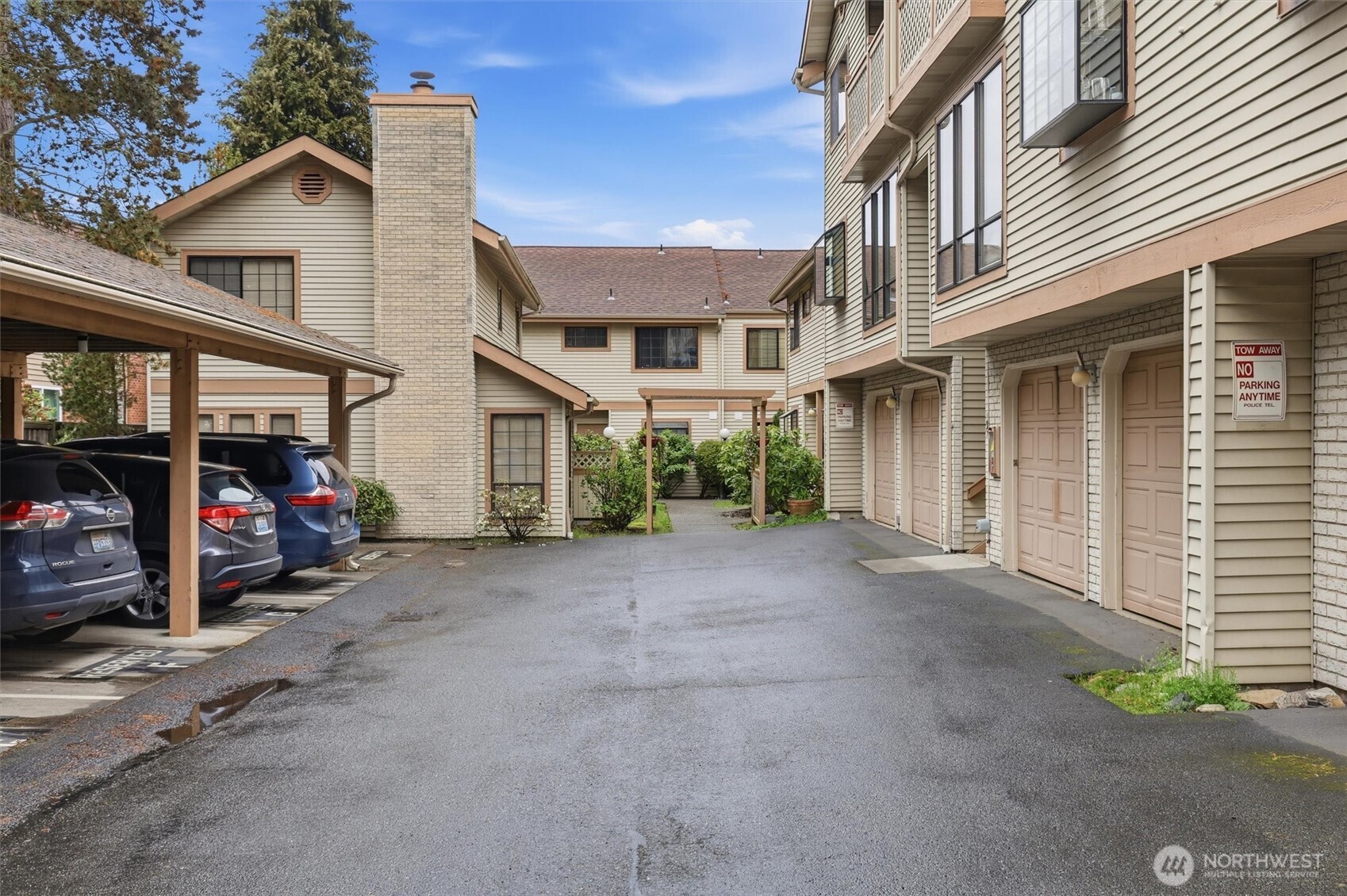 1572 Northeast 177th Street, Unit B10 Seattle, WA 98155 - Photo 26 of 27