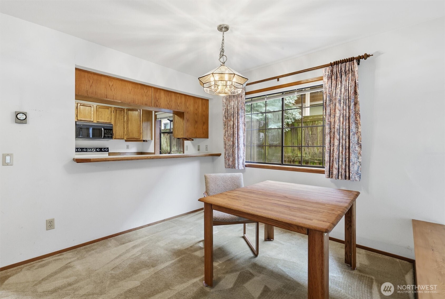 1572 Northeast 177th Street, Unit B10 Seattle, WA 98155 - Photo 8 of 27