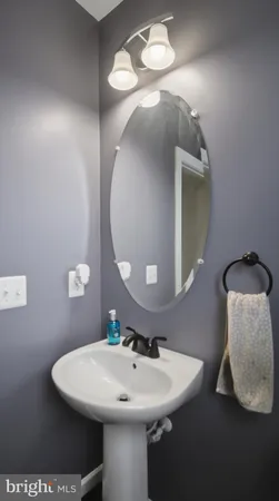 $1,367,000 | 42580 Deer Isle Drive, Chantilly, VA 20152