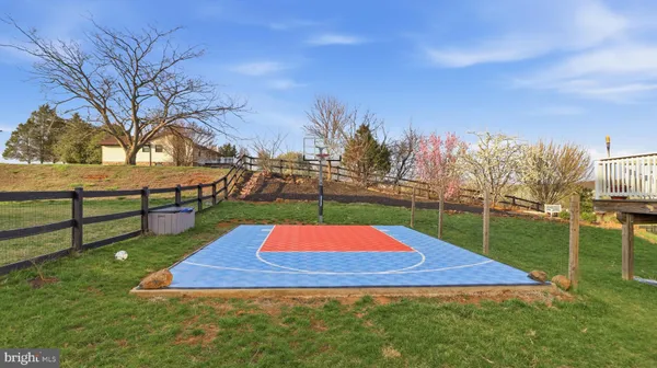 $1,367,000 | 42580 Deer Isle Drive, Chantilly, VA 20152