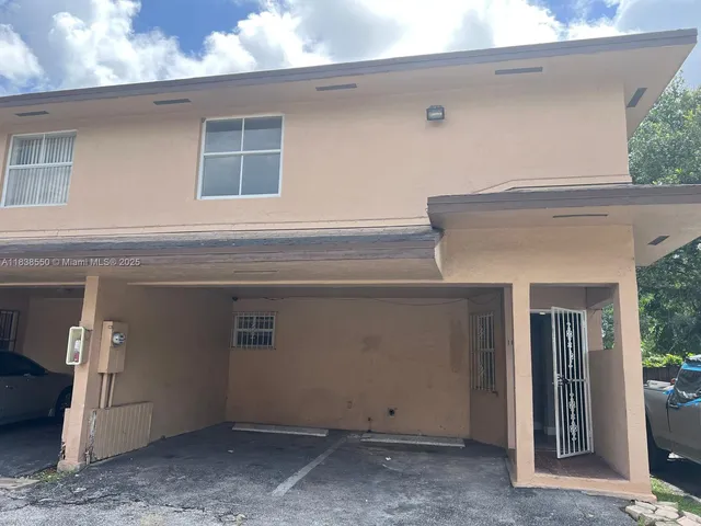 $2,600 | 451 Northeast 136th Street, Unit I101, North Miami, FL 33161