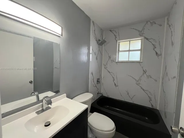 $2,600 | 451 Northeast 136th Street, Unit I101, North Miami, FL 33161