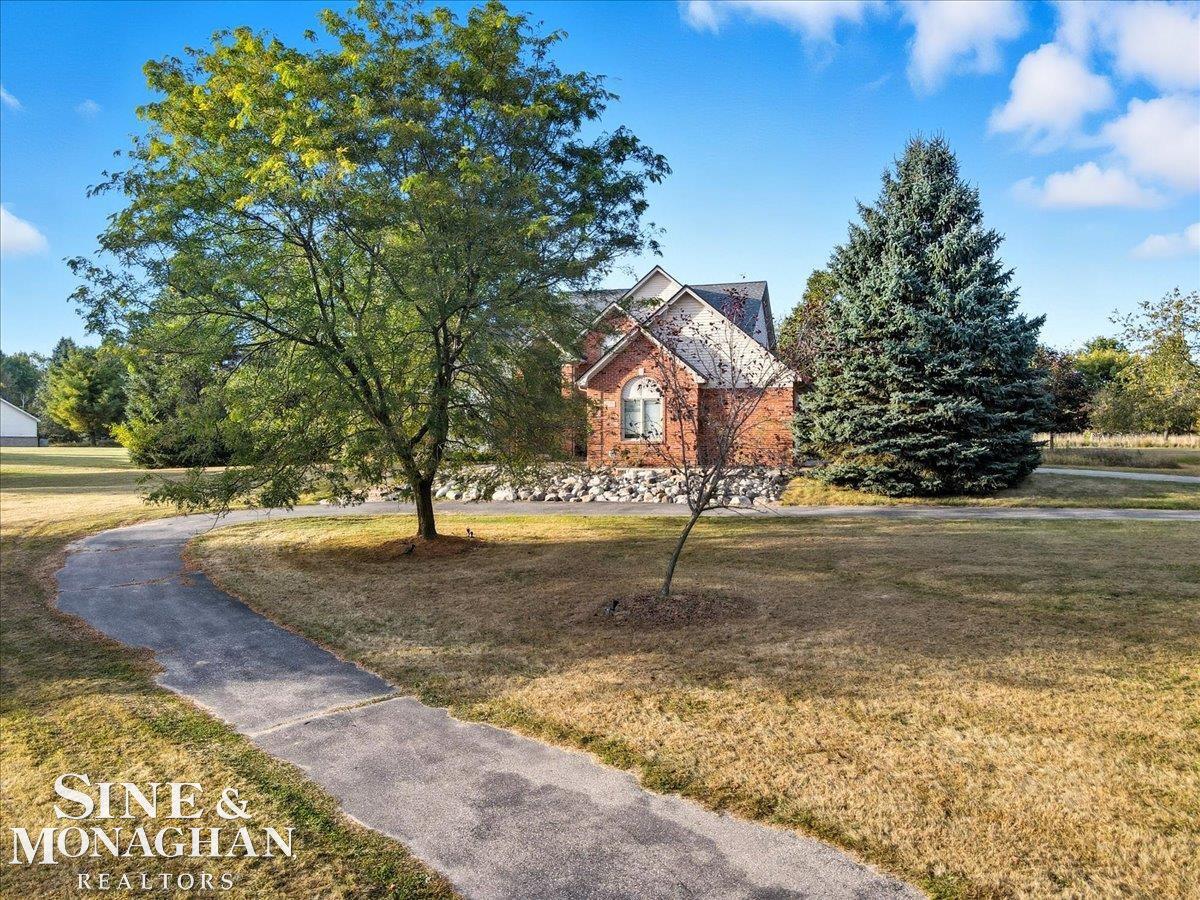 1779 Mack Road Leonard, MI 48367 - Photo 41 of 52