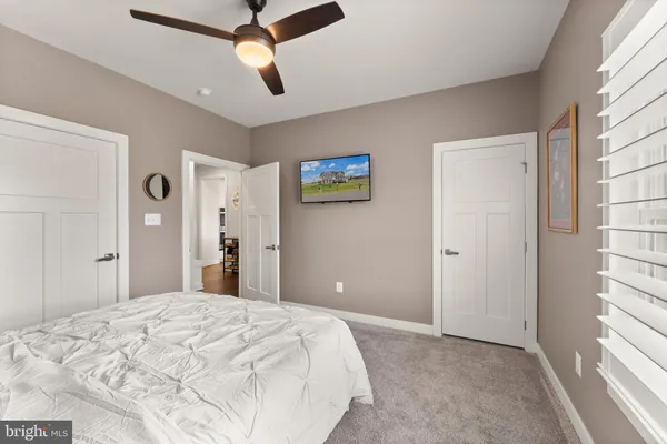 $1,145,000 | 38373 Coralberry Place, Lovettsville, VA 20180