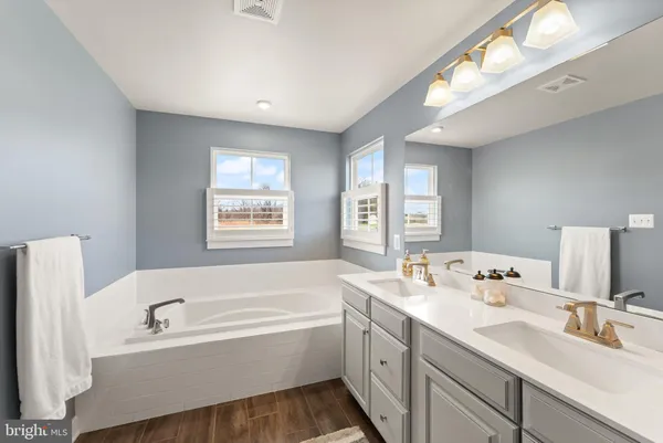 $1,145,000 | 38373 Coralberry Place, Lovettsville, VA 20180