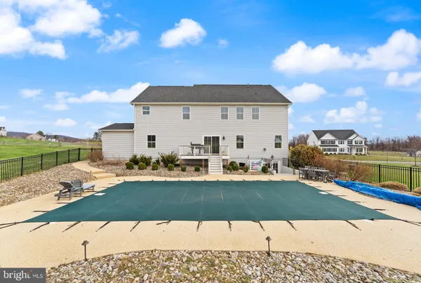 $1,145,000 | 38373 Coralberry Place, Lovettsville, VA 20180