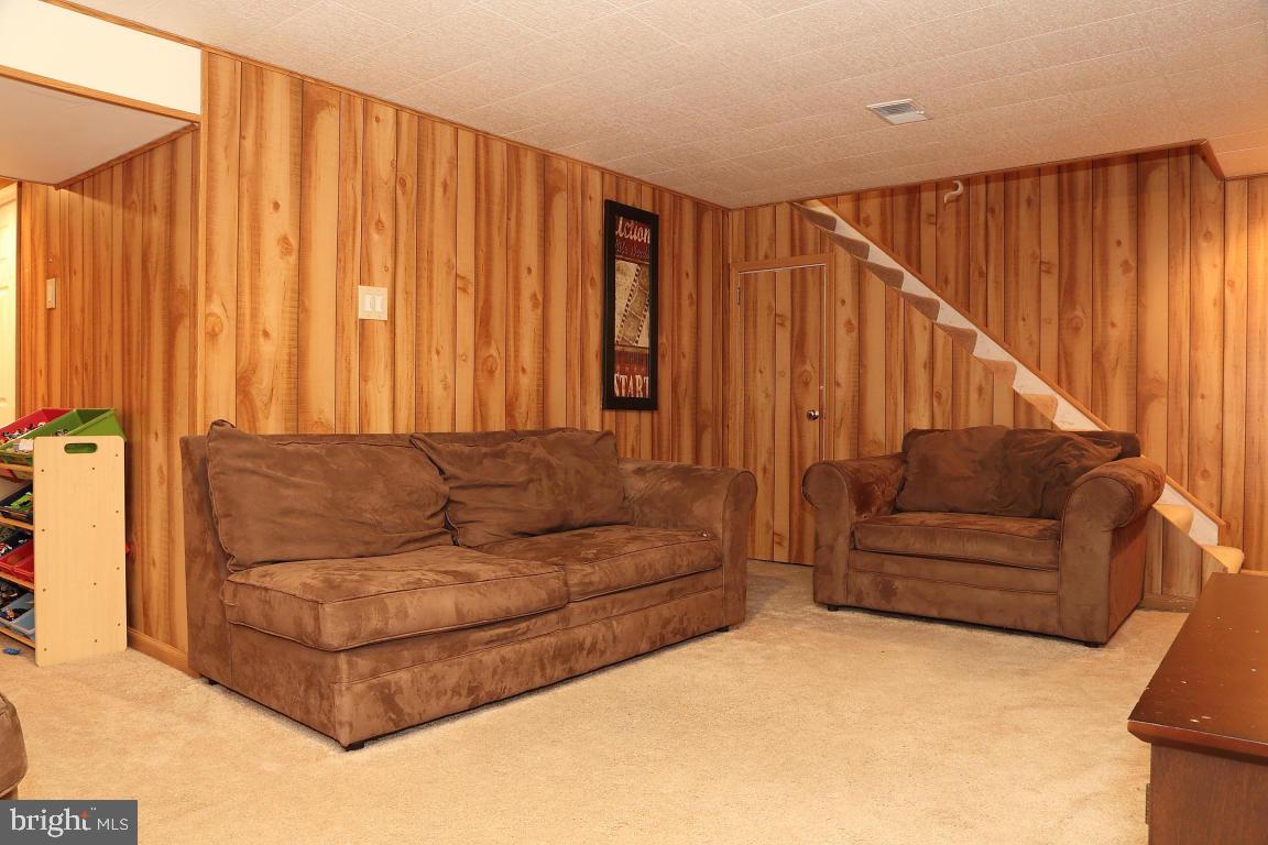 1632 Robert Road Lancaster, PA 17601 - Photo 8 of 13 Gallery Image 8