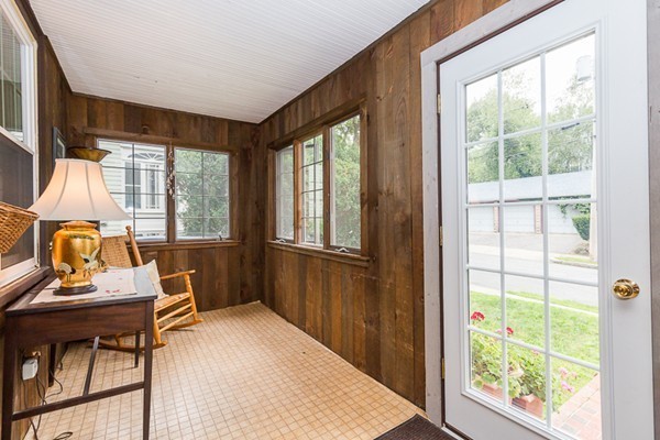 22 Inverness Road Arlington, MA 02476 - Photo 4 of 30 Gallery Image 4