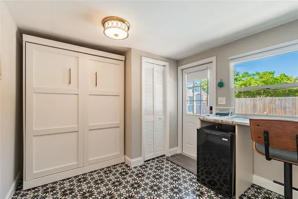 $4,500 | 310 East Paris Street, Tampa, FL 33604