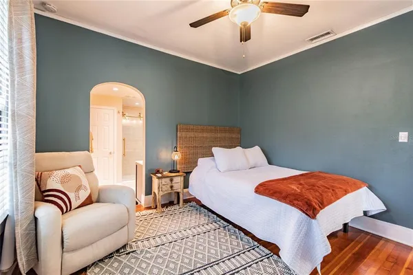 $4,500 | 310 East Paris Street, Tampa, FL 33604