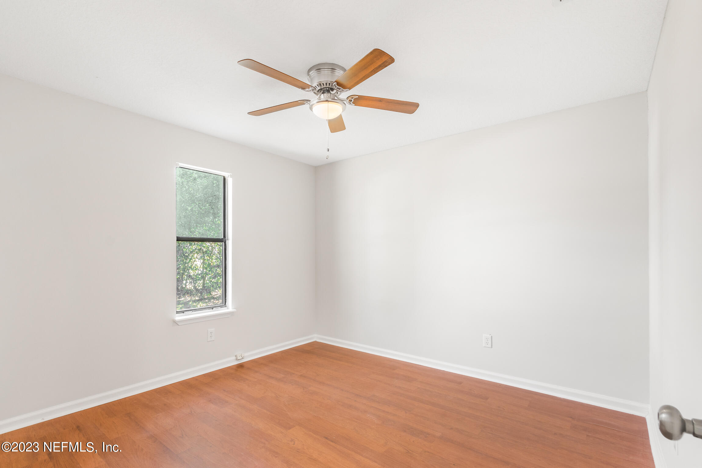 12770 Attrill Road Jacksonville, FL 32258 - Photo 14 of 38 an empty room with a window