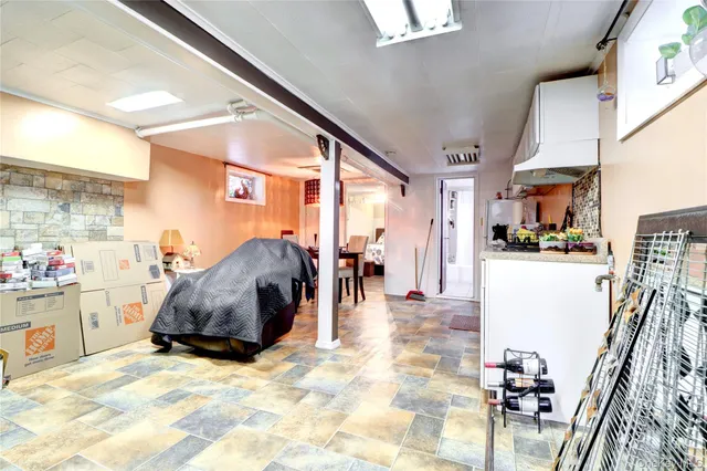 $890,000 | 65-10 80th Avenue | Glendale