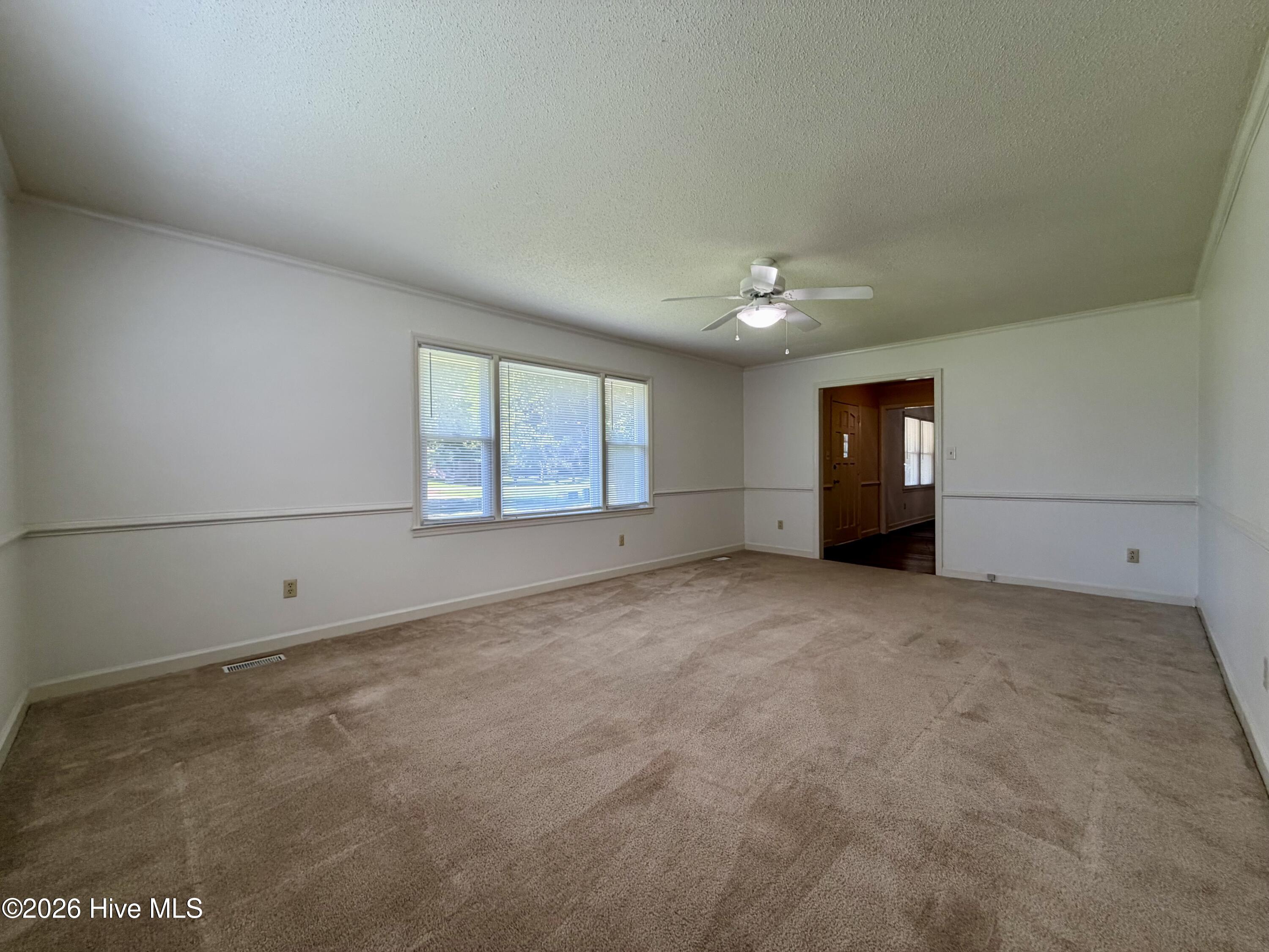 216 Rockledge Road New Bern, NC 28562 - Photo 9 of 42 Gallery Image 9