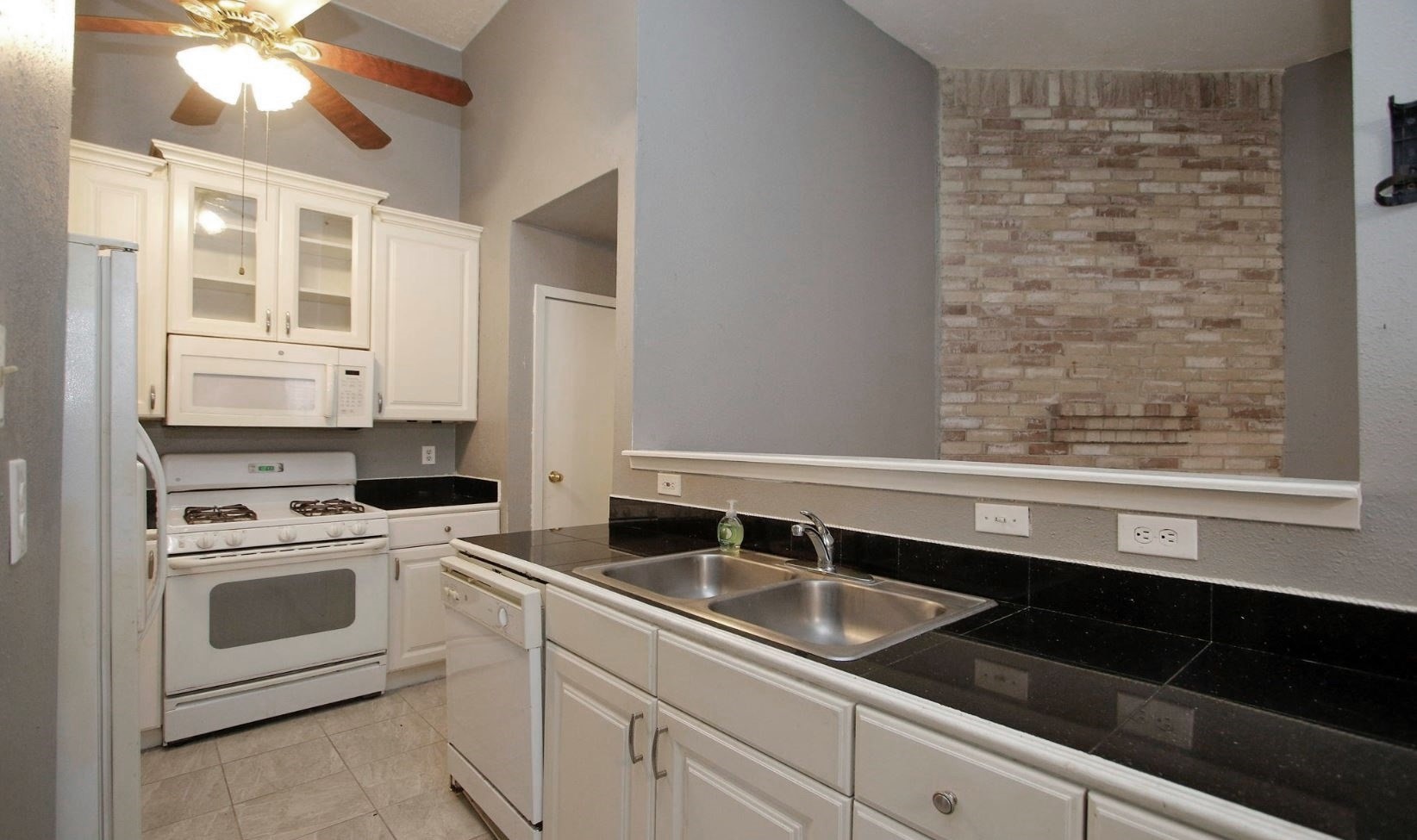 3111 Oak Rock Spring, TX 77373 - Photo 11 of 21