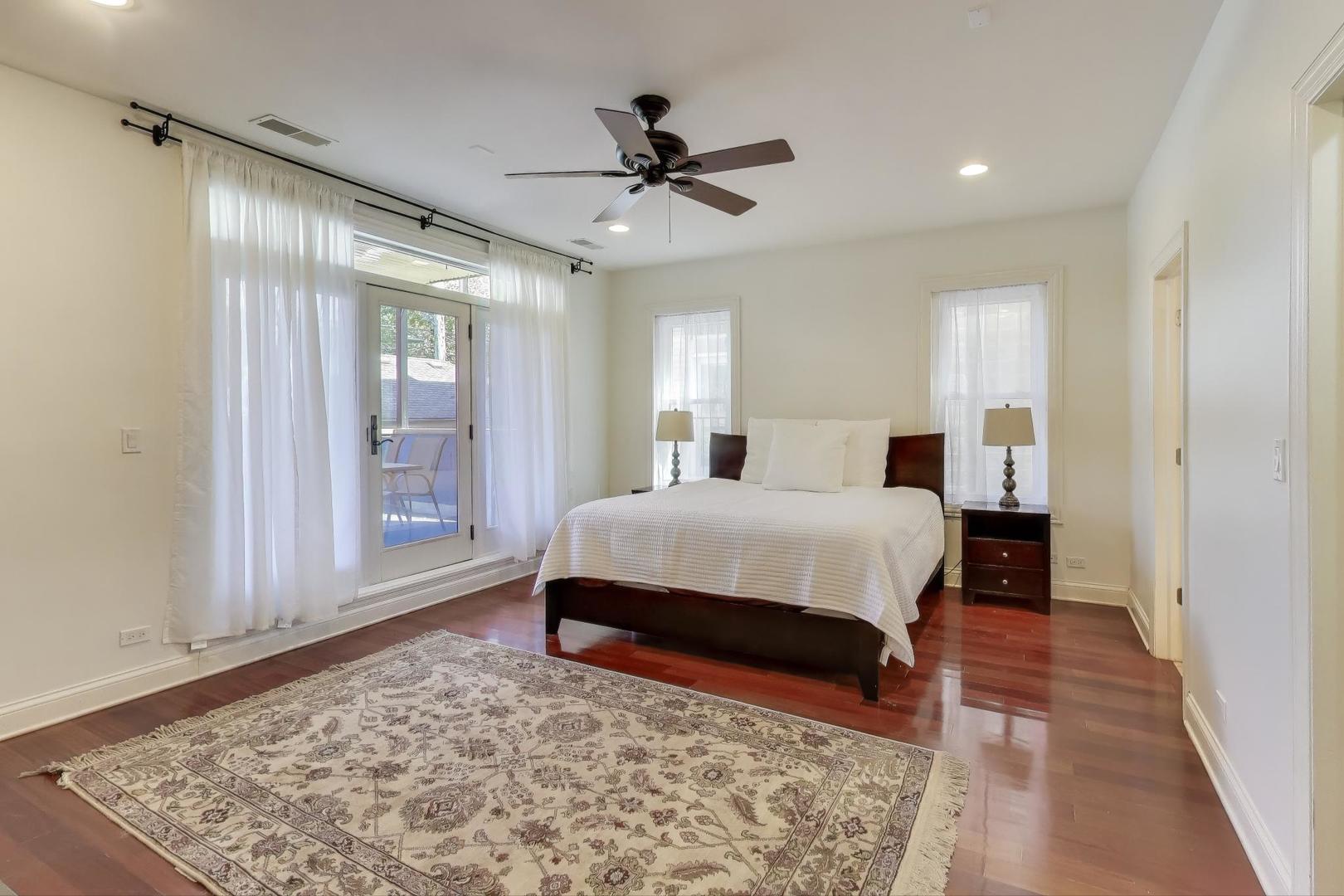 2150 West Addison Street, Unit 1 Chicago, IL 60618 - Photo 11 of 30 Gallery Image 11