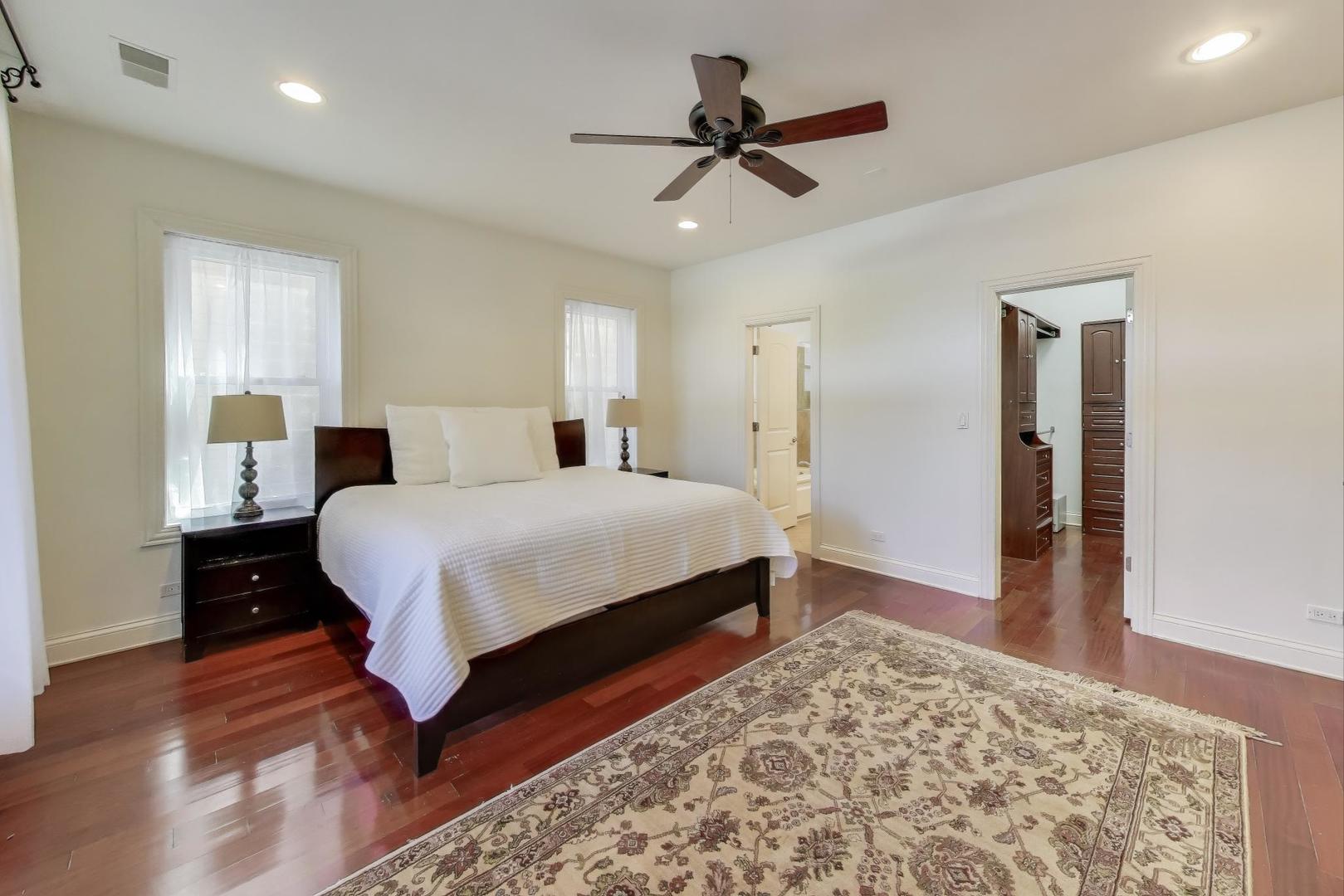 2150 West Addison Street, Unit 1 Chicago, IL 60618 - Photo 12 of 30 Gallery Image 12