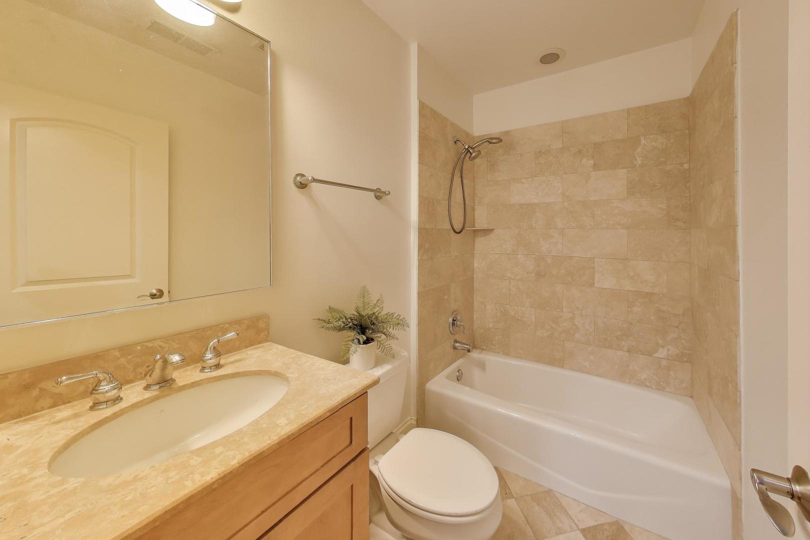 2150 West Addison Street, Unit 1 Chicago, IL 60618 - Photo 24 of 30 Gallery Image 24