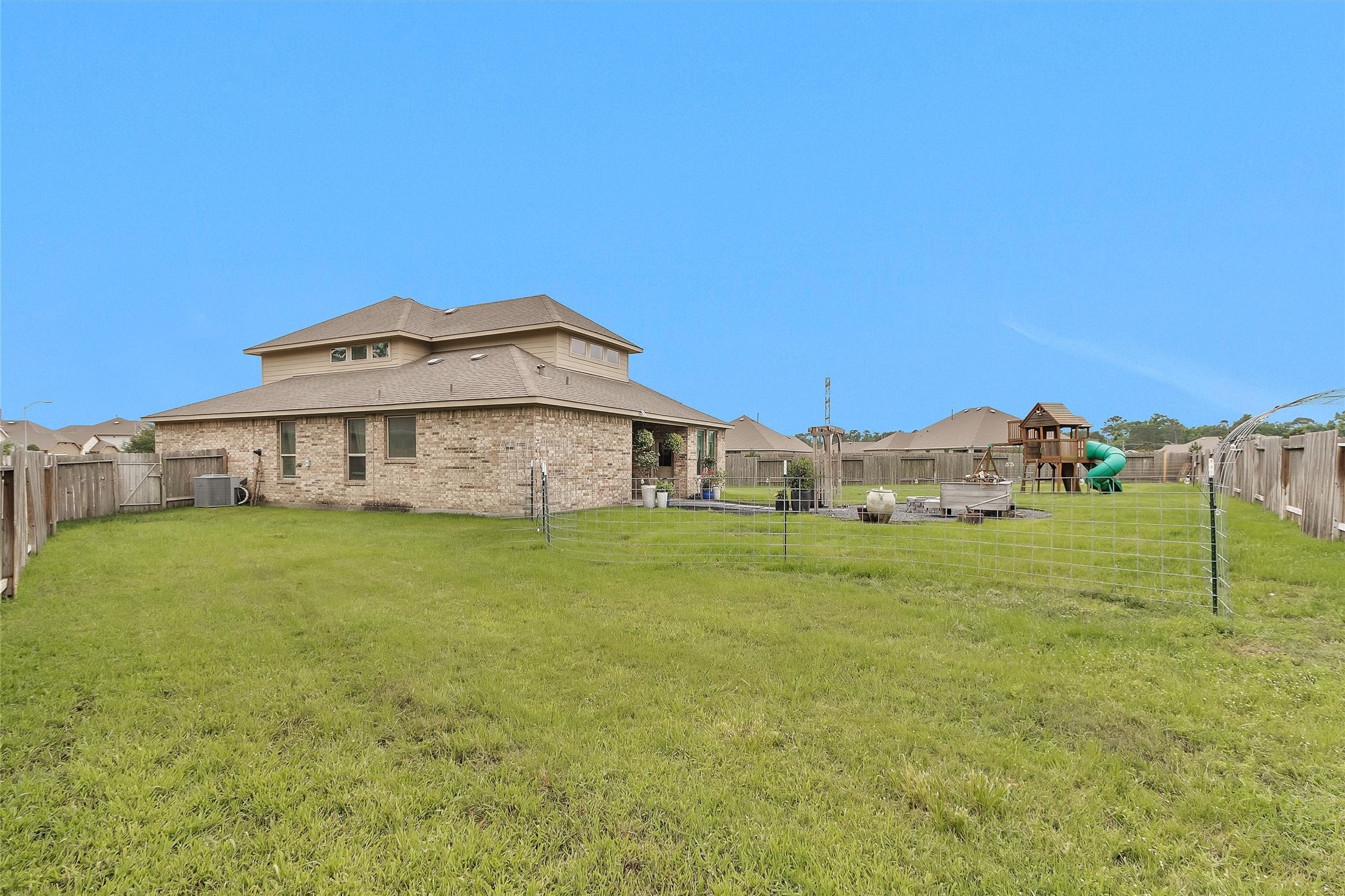 28000 Misty Evening Court Spring, TX 77386 - Photo 47 of 50 The possibilities are endless w/ this amount of space! Come make it your special space!