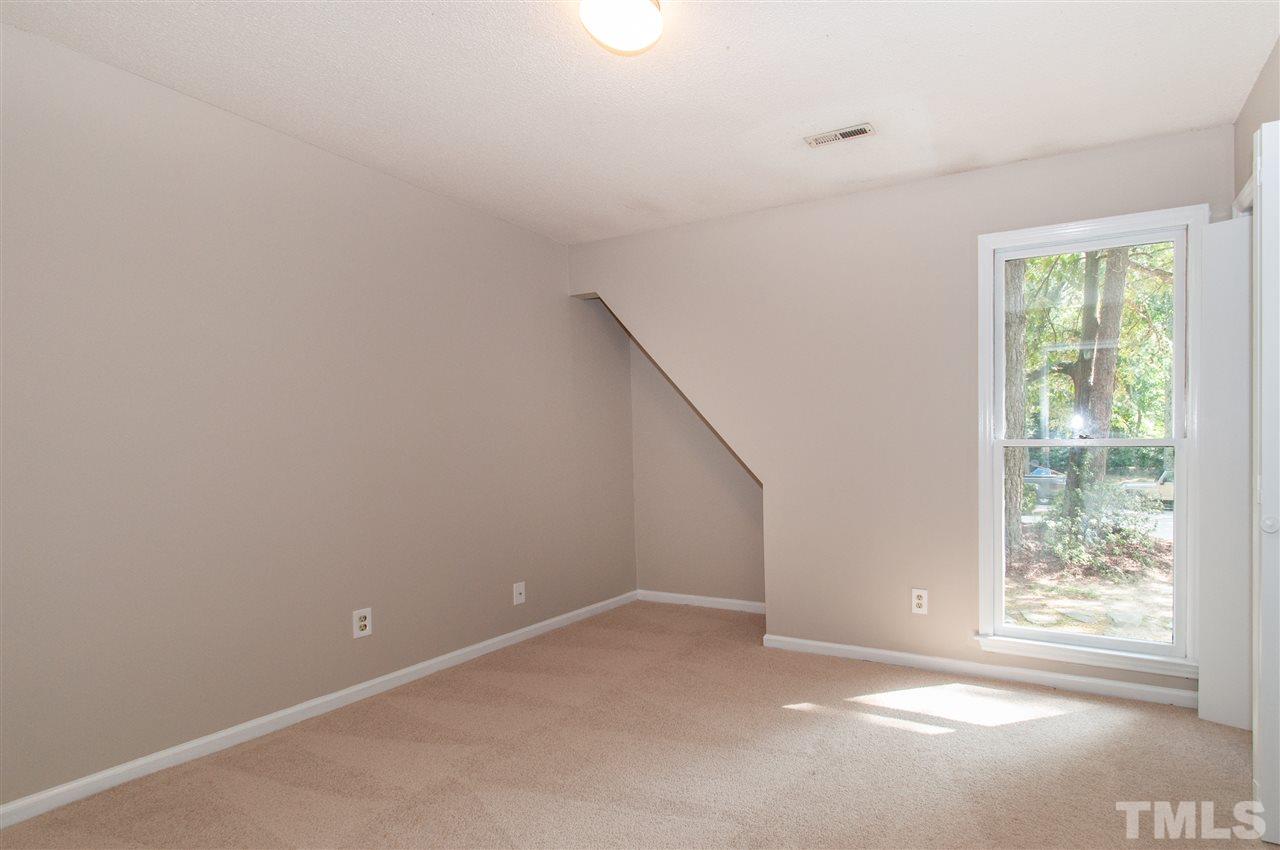 7401 Thorn Ridge Road Raleigh, NC 27613 - Photo 15 of 30