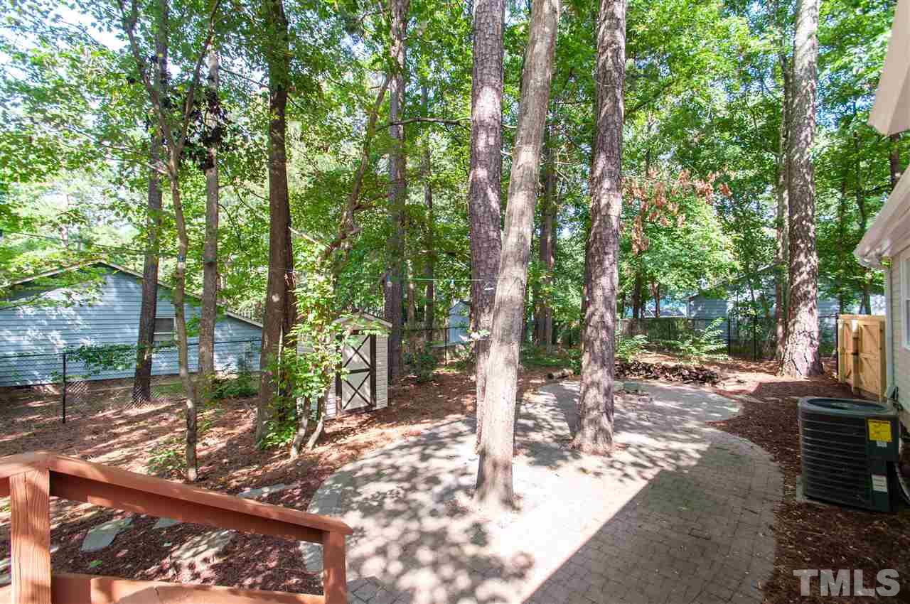 7401 Thorn Ridge Road Raleigh, NC 27613 - Photo 20 of 30