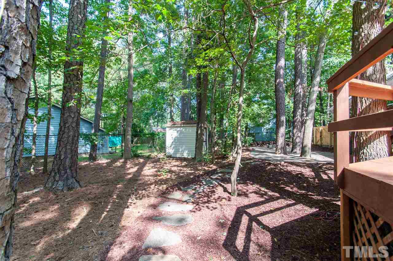 7401 Thorn Ridge Road Raleigh, NC 27613 - Photo 23 of 30