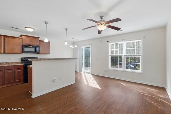 $279,000 | 70 Thornbury Drive, Rocky Point, NC 28457