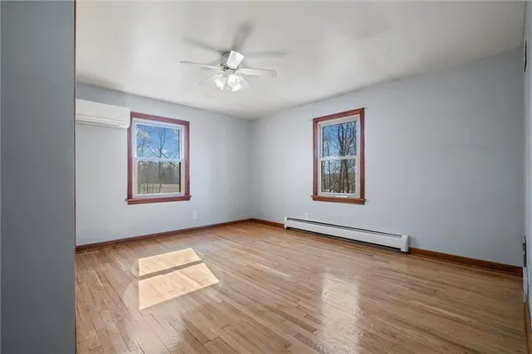 $280,000 | 2459 Hillsville Road, Edinburg, PA 16116