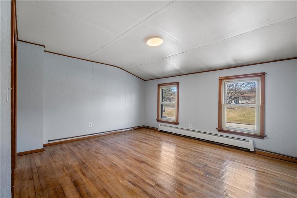 2459 Hillsville Road Edinburg, PA 16116 - Photo 23 of 32 Bedroom 4 - Second floor