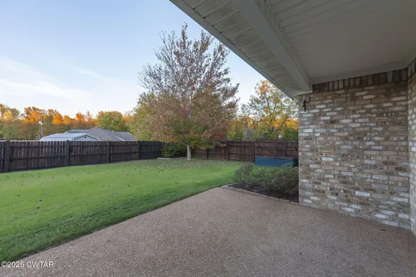 $299,500 | 23 Spindrift Drive, Jackson, TN 38305