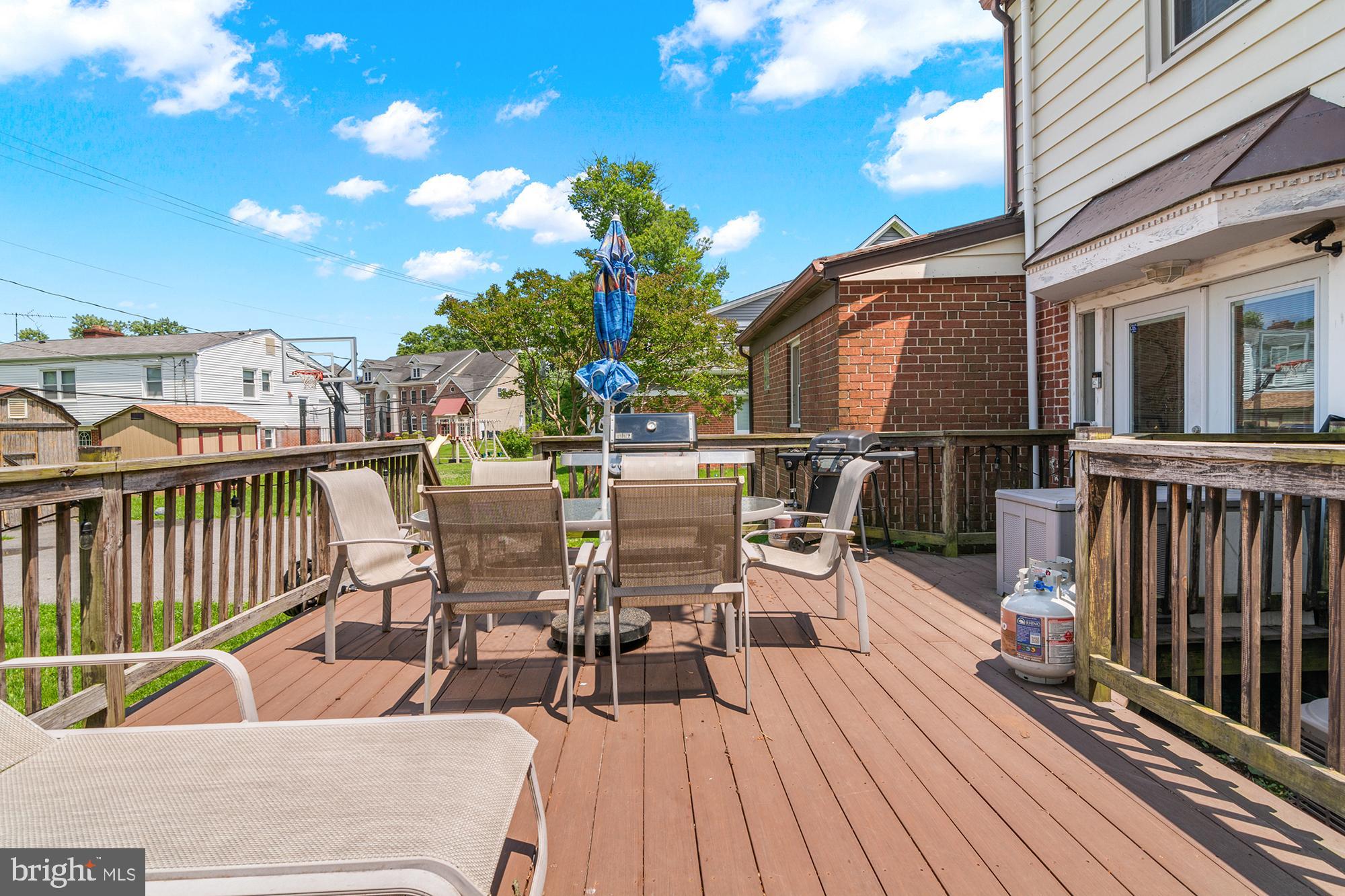 3302 Northbrook Road Pikesville, MD 21208 - Photo 38 of 45 a view of a chairs and table in the balcony