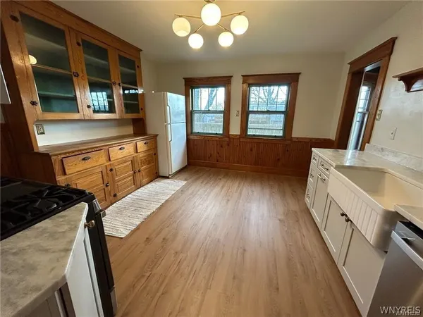 $1,600 | 175 12th Avenue, North Tonawanda, NY 14120