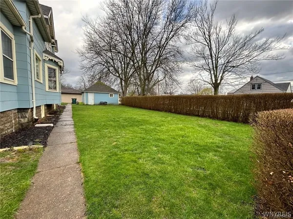 $1,600 | 175 12th Avenue, North Tonawanda, NY 14120