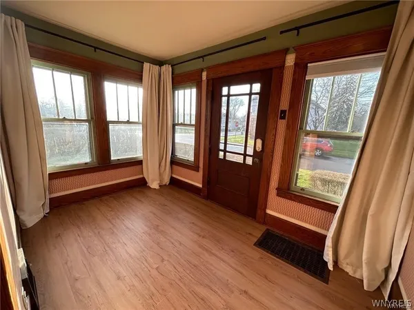 $1,600 | 175 12th Avenue, North Tonawanda, NY 14120