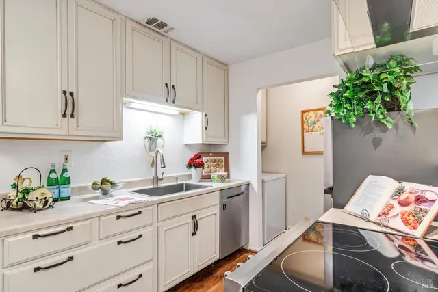 $349,000 | 8201 Camino Colegio, Unit 158, Rohnert Park, CA 94928