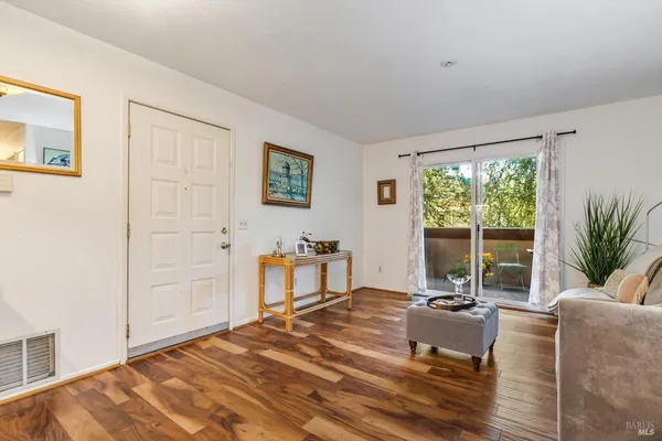 $349,000 | 8201 Camino Colegio, Unit 158, Rohnert Park, CA 94928