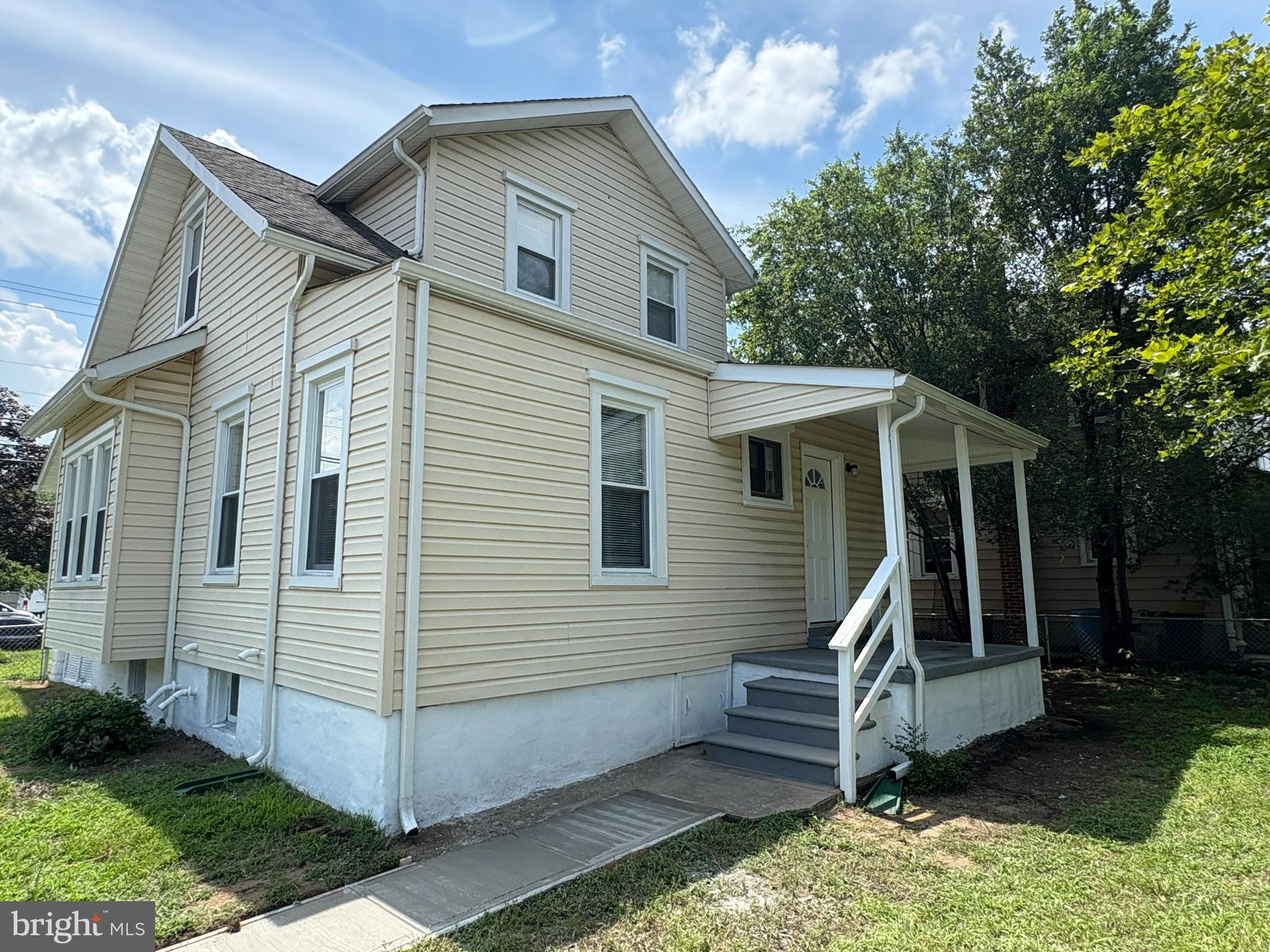 537 Bridgeboro Street Riverside, NJ 08075 - Photo 5 of 27