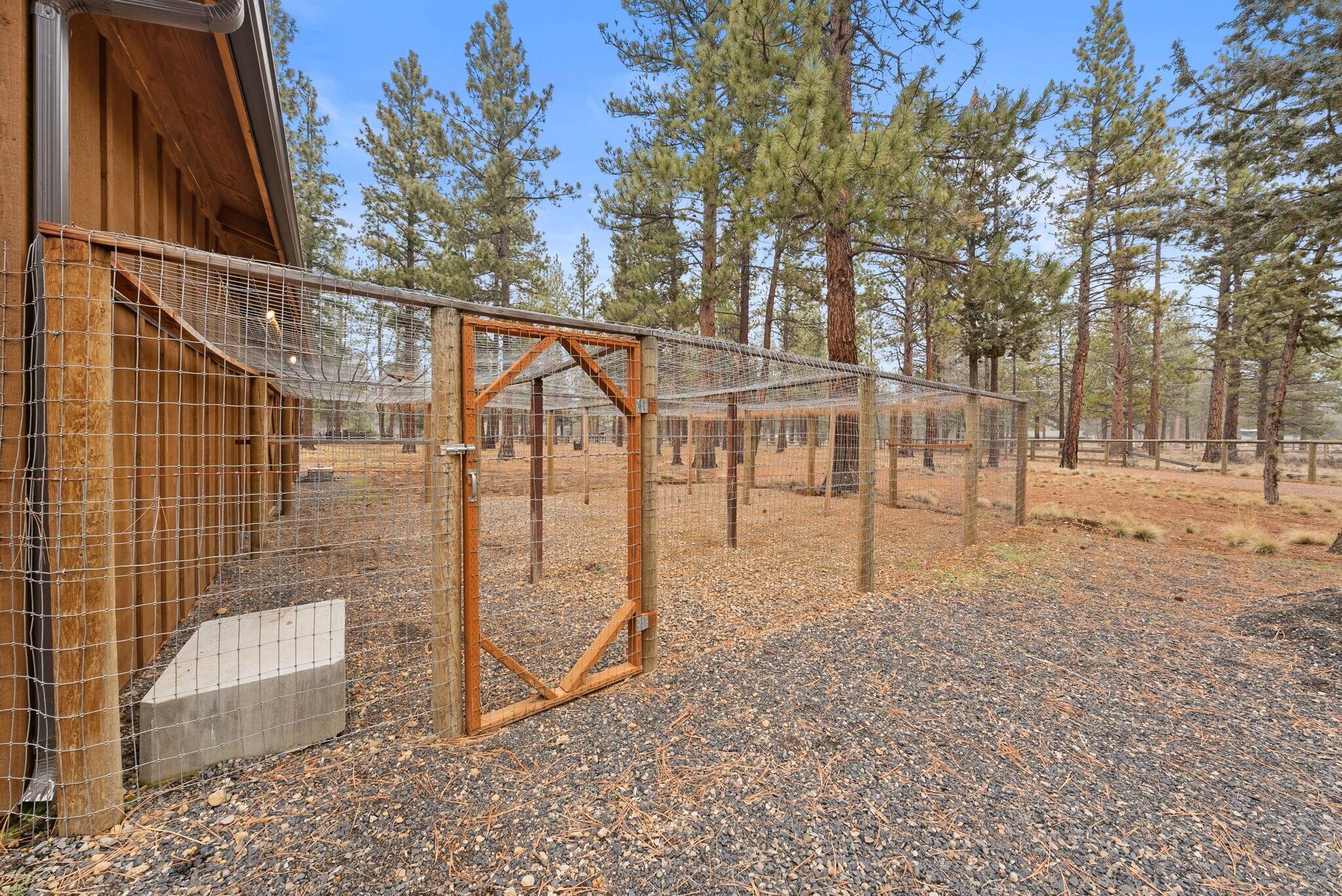 69255 Crooked Horseshoe Road Sisters, OR 97759 - Photo 144 of 154