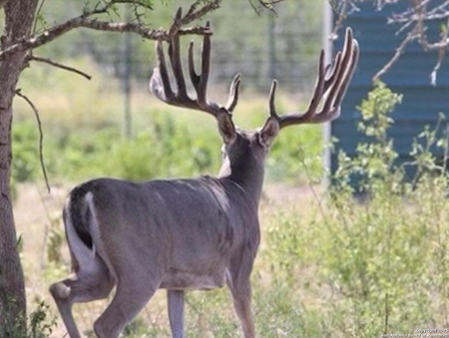 a picture of a bathroom