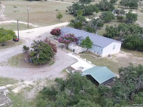 $998,000 | 988 Sd 71600, Rocksprings, TX 78880