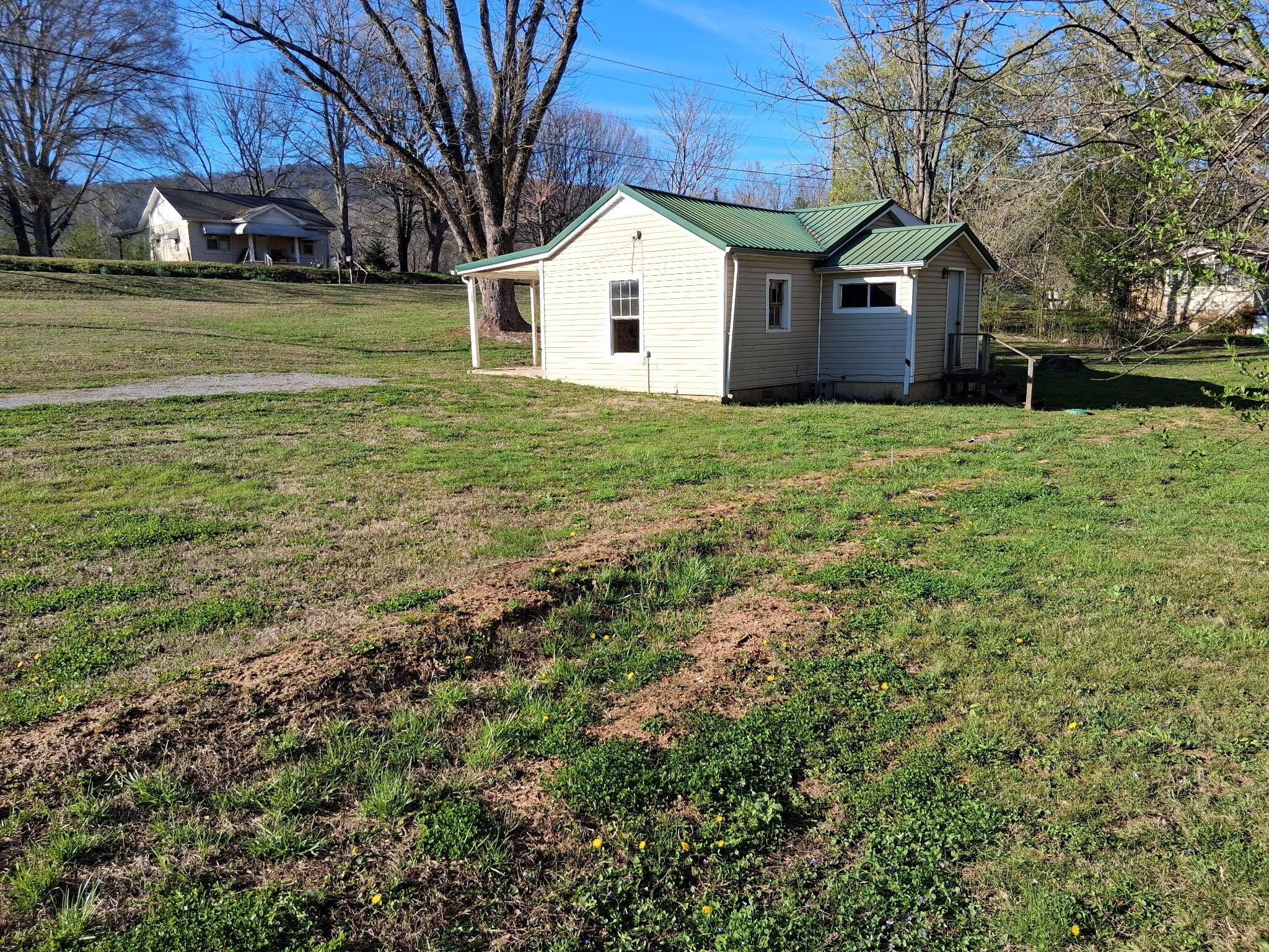 1370 Old Graysville Road Dayton, TN 37321 - Photo 2 of 23 Exterior 1